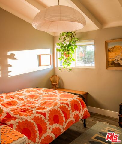 6504 Rhea Avenue, Los Angeles, CA 91335