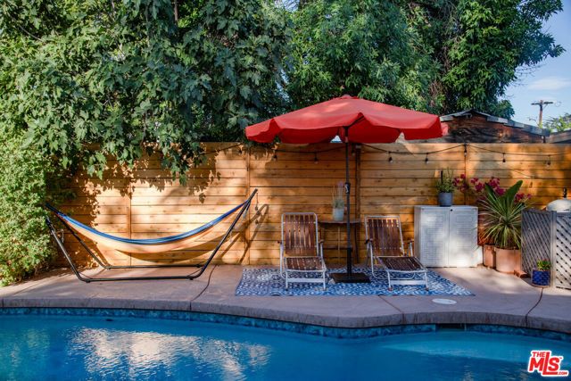 6504 Rhea Avenue, Los Angeles, CA 91335