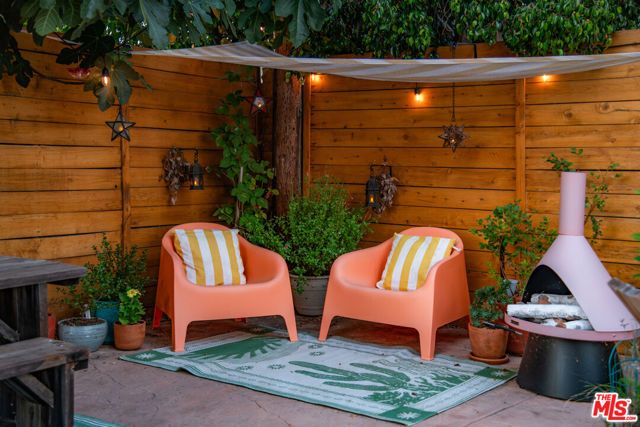 6504 Rhea Avenue, Los Angeles, CA 91335