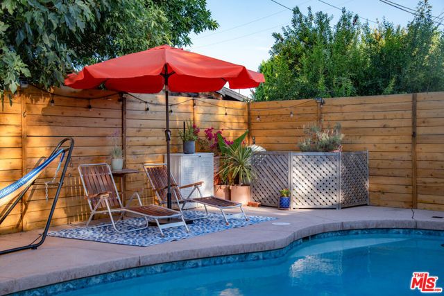 6504 Rhea Avenue, Los Angeles, CA 91335