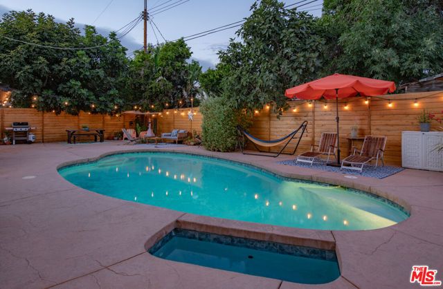 6504 Rhea Avenue, Los Angeles, CA 91335