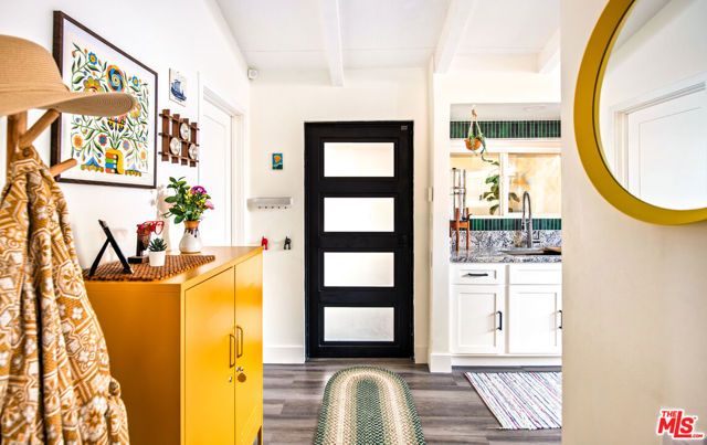 6504 Rhea Avenue, Los Angeles, CA 91335