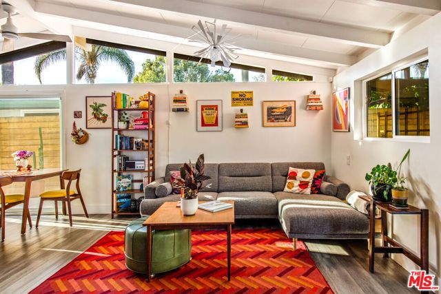 6504 Rhea Avenue, Los Angeles, CA 91335