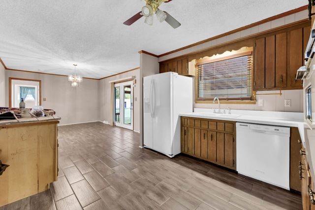 110 Kimbrough Ct, Clarksville, TN 37043