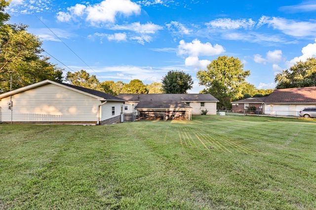 110 Kimbrough Ct, Clarksville, TN 37043