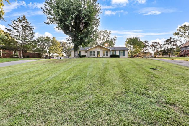 110 Kimbrough Ct, Clarksville, TN 37043
