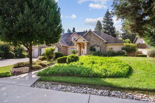 10218 Buckmeadows Dr, Oakdale, CA 95361