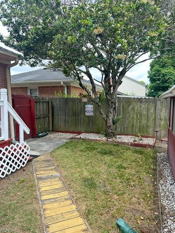 2036 English AVE, Chesapeake, VA 23320