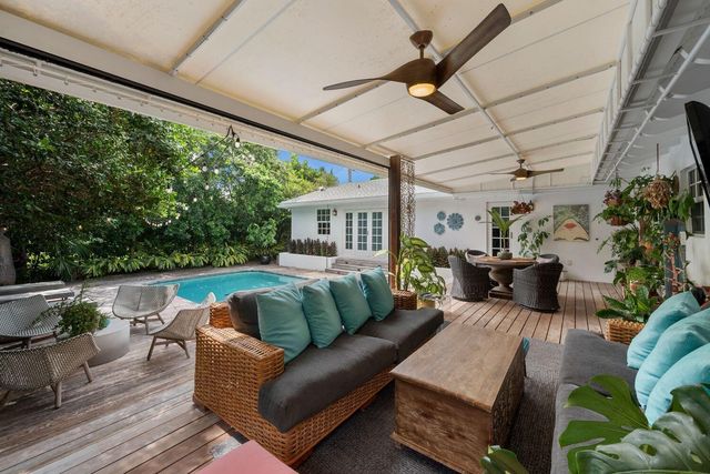 302 NW 16th Street, Delray Beach, FL 33444
