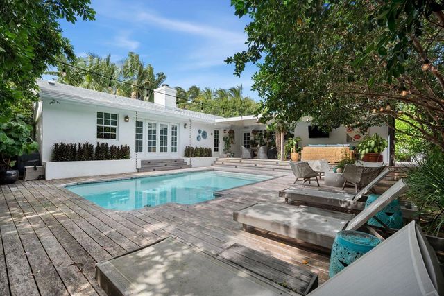 302 NW 16th Street, Delray Beach, FL 33444
