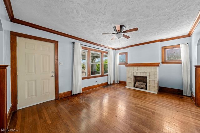 2318 Mogadore Road, Akron, OH 44312