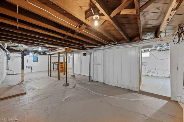 2318 Mogadore Road, Akron, OH 44312
