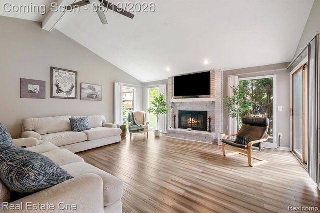 5277 Waterview Drive, West Bloomfield, MI 48323