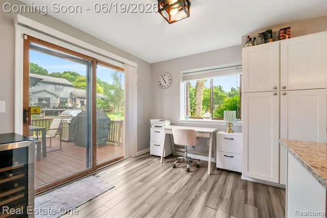 5277 Waterview Drive, West Bloomfield, MI 48323