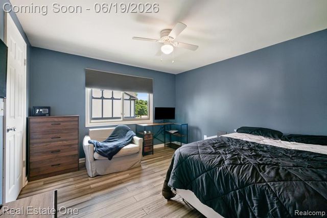 5277 Waterview Drive, West Bloomfield, MI 48323