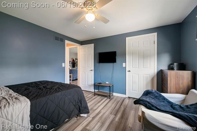 5277 Waterview Drive, West Bloomfield, MI 48323
