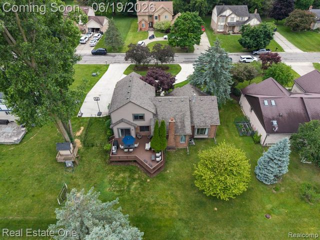 5277 Waterview Drive, West Bloomfield, MI 48323