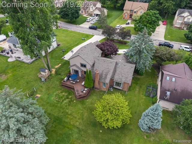 5277 Waterview Drive, West Bloomfield, MI 48323
