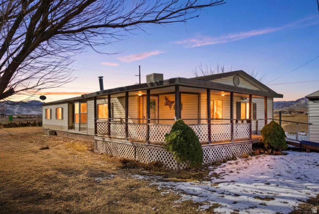 268 S 250 E, Aurora, UT 84620