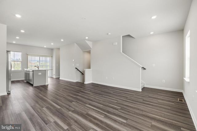 105 MILBURN DR, Martinsburg, WV 25401