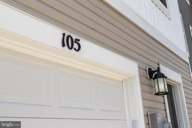 105 MILBURN DR, Martinsburg, WV 25401