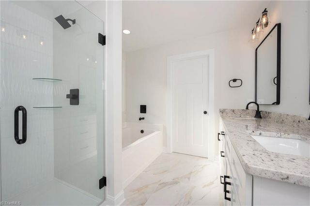 5040 Whitewood Lane, Winston-salem, NC 27104