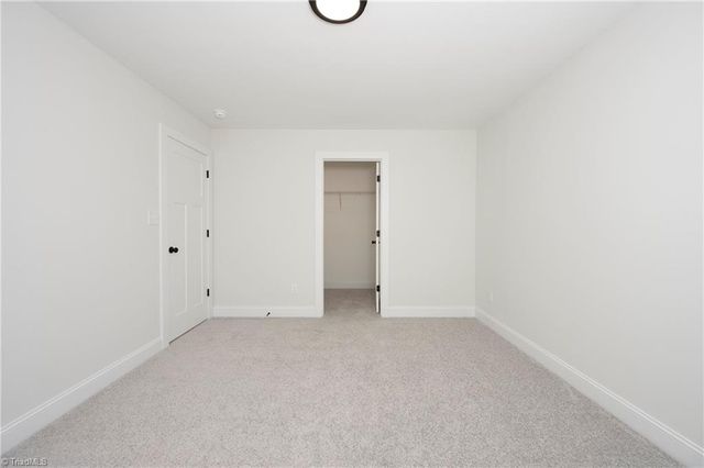 5040 Whitewood Lane, Winston-salem, NC 27104