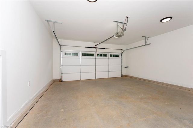 5040 Whitewood Lane, Winston-salem, NC 27104