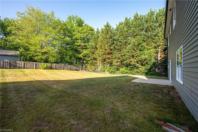 5040 Whitewood Lane, Winston-salem, NC 27104