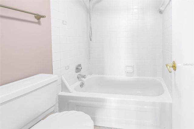 6104 PALMA DEL MAR BOULEVARD S 305, St Petersburg, FL 33715