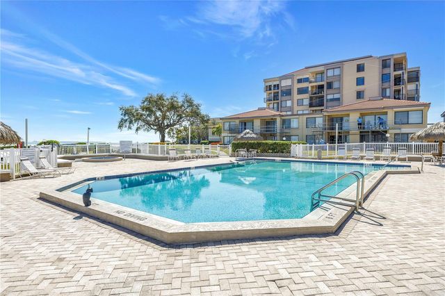 6104 PALMA DEL MAR BOULEVARD S 305, St Petersburg, FL 33715