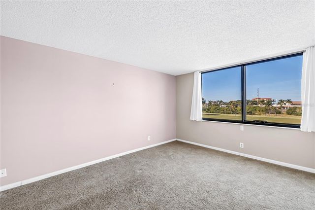 6104 PALMA DEL MAR BOULEVARD S 305, St Petersburg, FL 33715