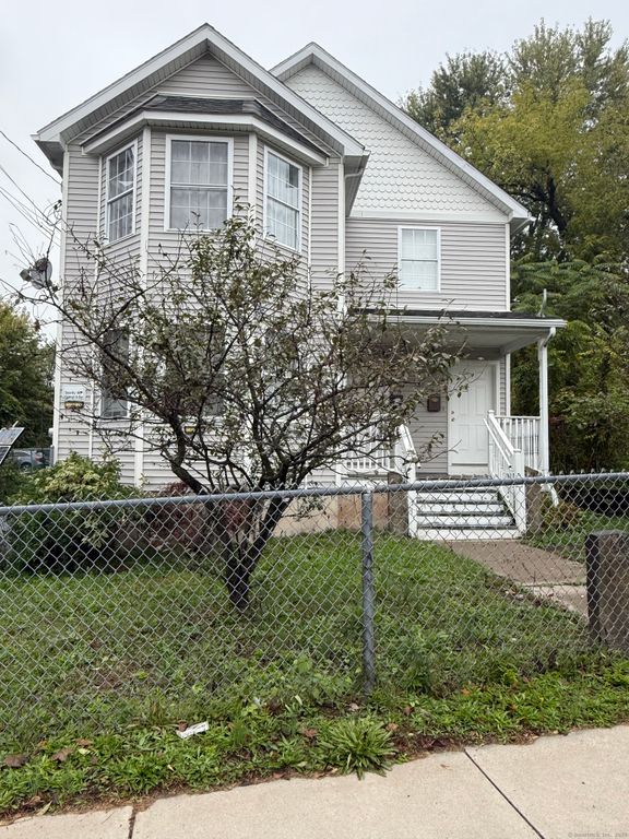 12 Harbison Avenue 1st Floor, Hartford, CT 06106