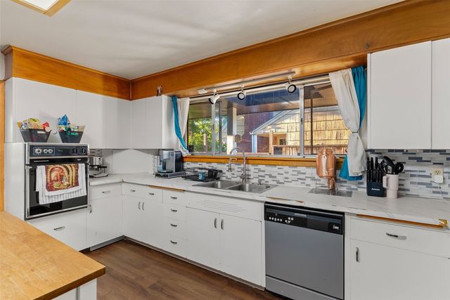 402 Pike Street NE, Auburn, WA 98002