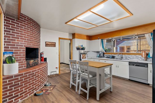 402 Pike Street NE, Auburn, WA 98002