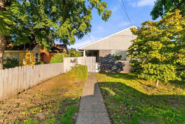 402 Pike Street NE, Auburn, WA 98002