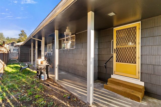 402 Pike Street NE, Auburn, WA 98002