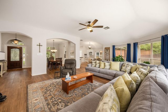 1302 Pine Trail, Tomball, TX 77375