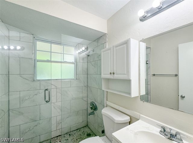 746 109th AVE N, Naples, FL 34108