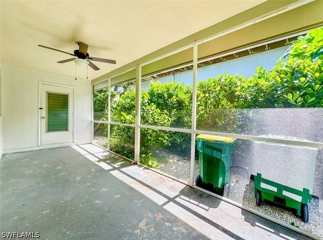 746 109th AVE N, Naples, FL 34108