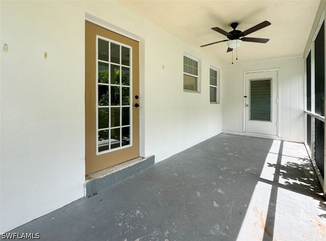 746 109th AVE N, Naples, FL 34108