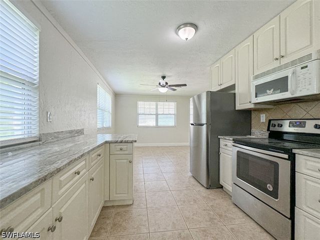 746 109th AVE N, Naples, FL 34108