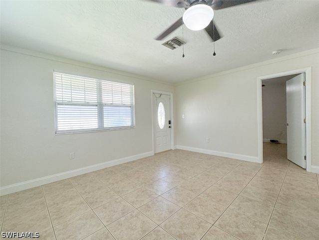 746 109th AVE N, Naples, FL 34108