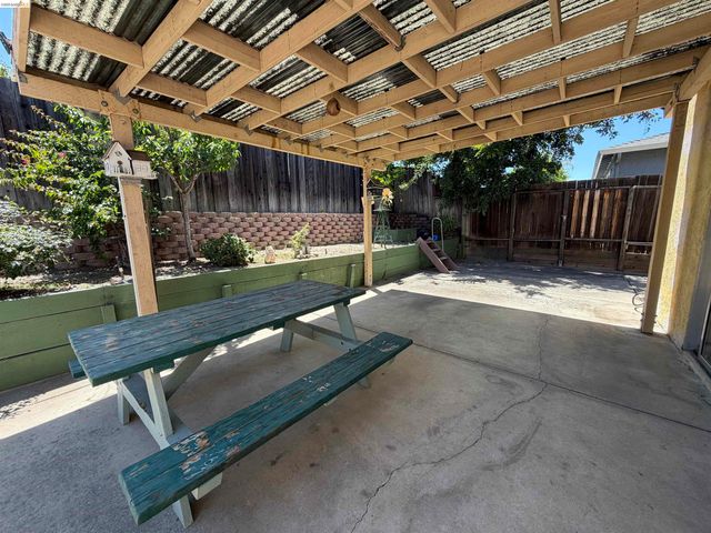 1308 Provence Ct, Antioch, CA 94509