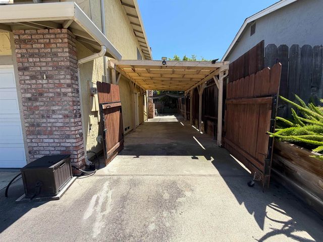 1308 Provence Ct, Antioch, CA 94509