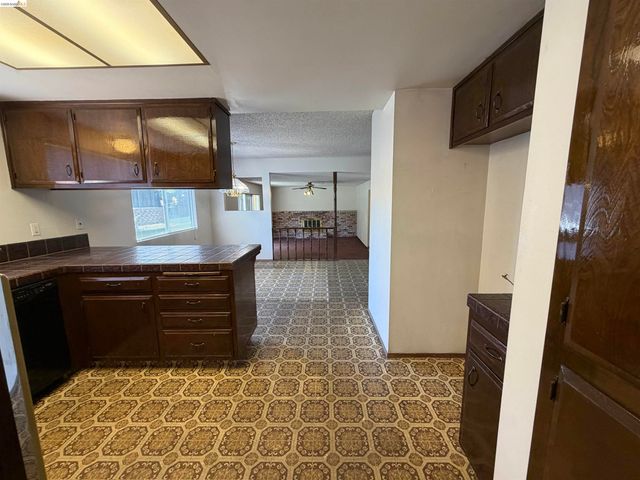 1308 Provence Ct, Antioch, CA 94509
