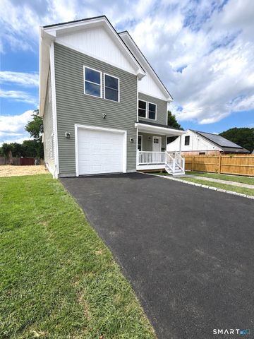 17 Dracut Avenue, Waterbury, CT 06704