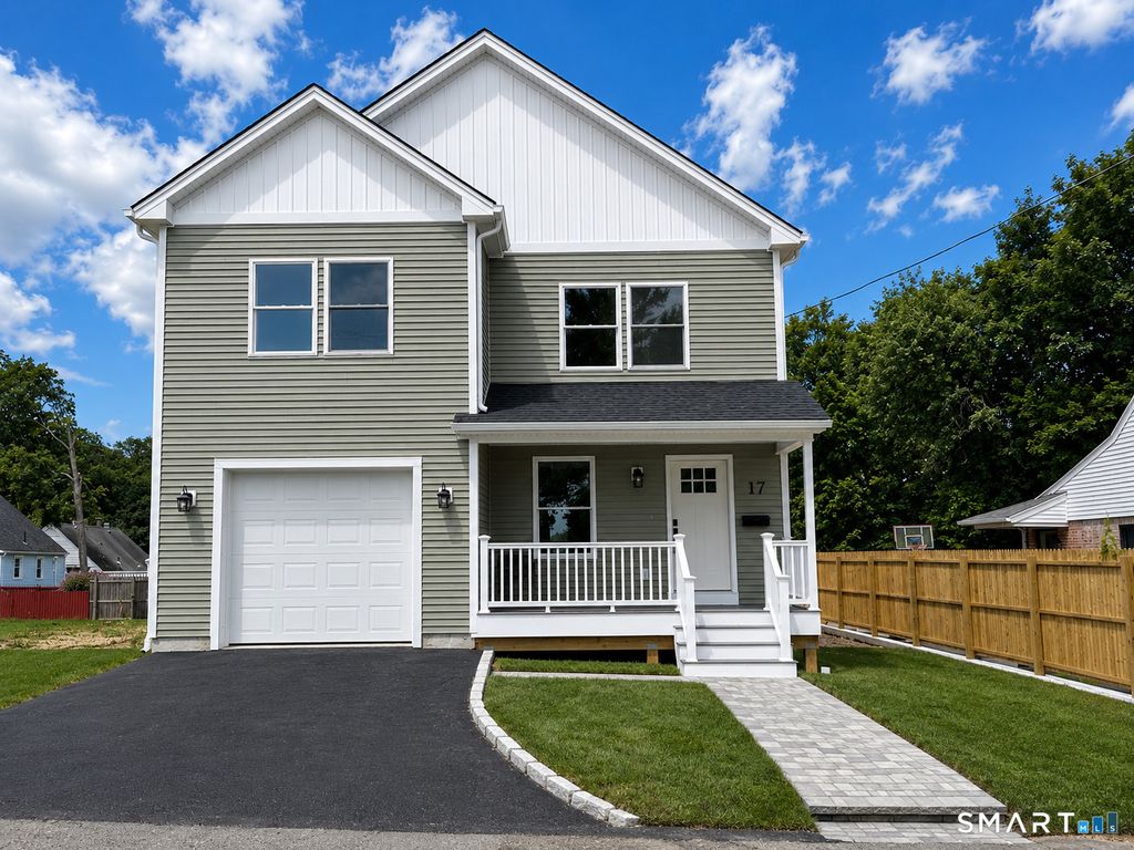 17 Dracut Avenue, Waterbury, CT 06704