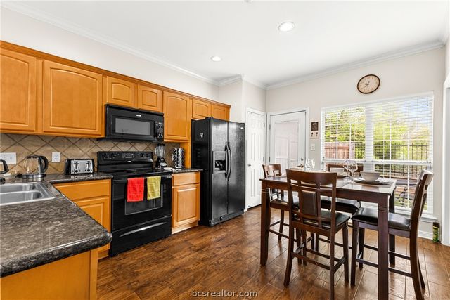 305 Holleman Drive E 1307, College Station, TX 77840