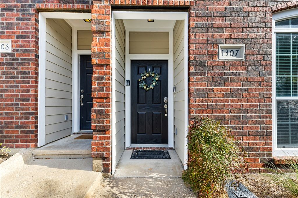 305 Holleman Drive E 1307, College Station, TX 77840